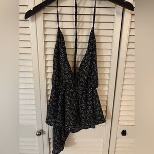 SHEIN Black and White Floral Crop Top